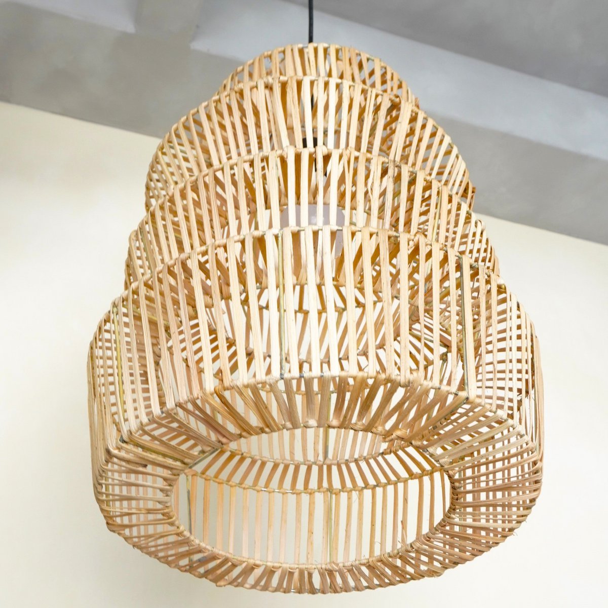 Rattan Lamp with Extraordinary Design | Lampshade | Pendant Lamp MULIA